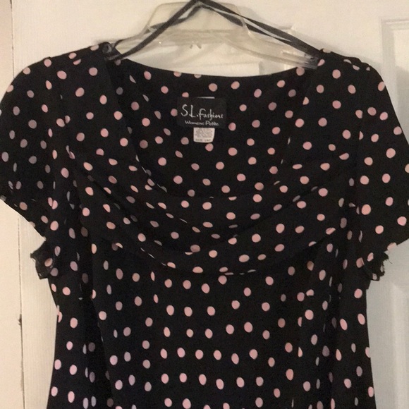 Black and pink retro look cowl neck dress - Picture 2 of 2